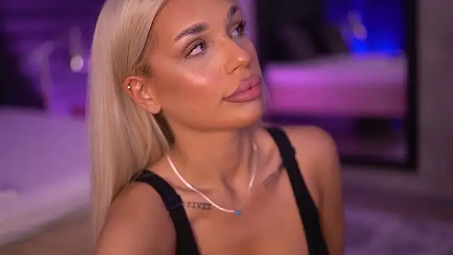 Candy Ivy online show from September 22, 2025, 5:37 pm