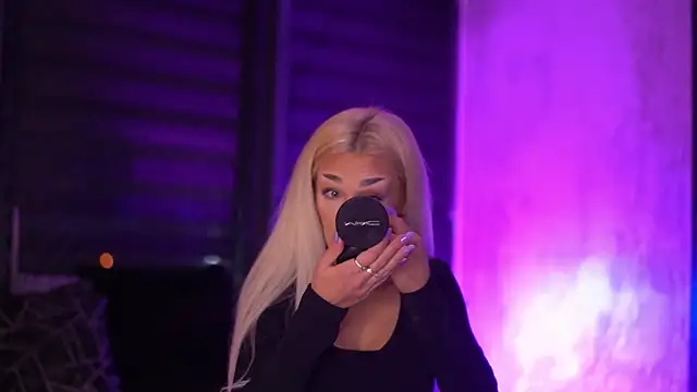 Candy Ivy online show from February 4, 2026, 6:14 pm