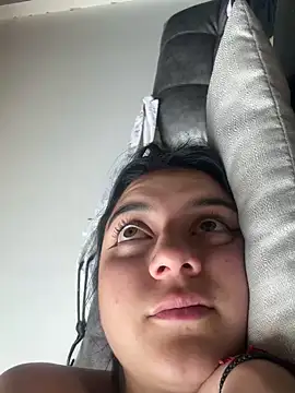 Snapshot of Cassie-millers chatting on December 8, 2024, 6:39 pm Cassie-millers online show from December 8, 2024, 6:39 pm