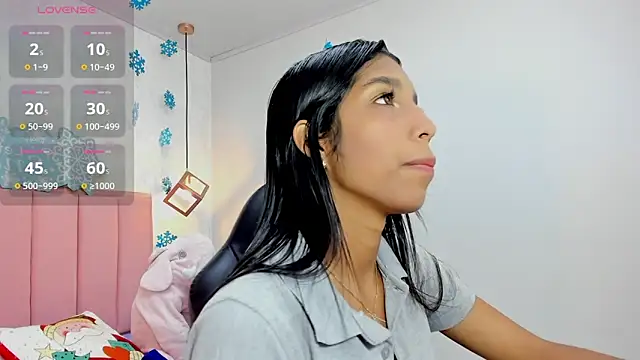 Snapshot of MAYROBERTSS chatting on January 4, 2025, 12:05 pm MAYROBERTSS online show from January 4, 2025, 12:05 pm