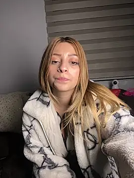 Kyna euphoria online show from February 19, 2025, 7:38 pm