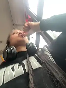 Kyna euphoria online show from March 1, 2025, 7:37 pm