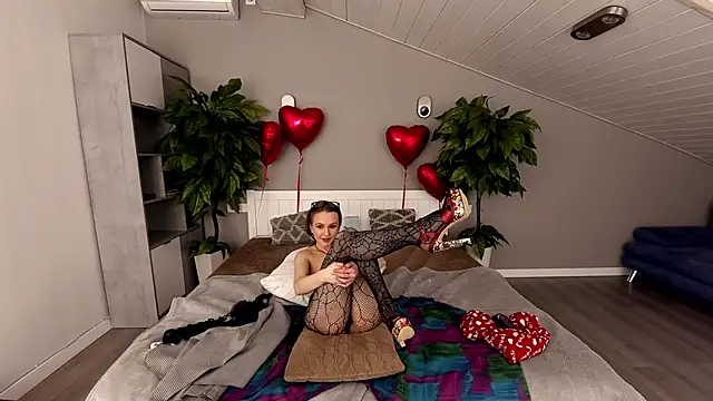 Snapshot of VeronikaVel chatting on February 19, 2025, 4:12 am VeronikaVel online show from February 19, 2025, 4:12 am