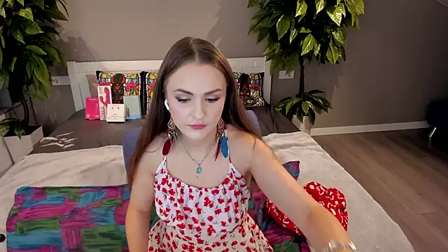 Snapshot of VeronikaVel chatting on October 5, 2025, 9:24 pm VeronikaVel online show from October 5, 2025, 9:24 pm