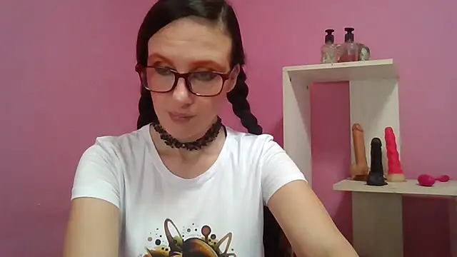 LolaBoobs online show from April 18, 2026, 7:23 am