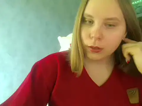 Snapshot of Thalia__Star chatting on March 16, 2025, 9:16 am Thalia Star online show from March 16, 2025, 9:16 am