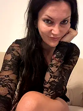 Snapshot of -OLYA- chatting on October 6, 2025, 12:19 am -OLYA- online show from October 6, 2025, 12:19 am