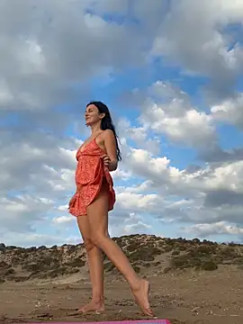 Snapshot of -OLYA- chatting on October 14, 2025, 2:07 pm -OLYA- online show from October 14, 2025, 2:07 pm