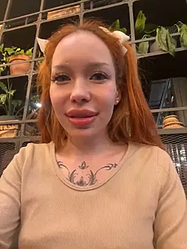 Snapshot of babydolll chatting on March 2, 2025, 2:43 pm babydolll online show from March 2, 2025, 2:43 pm