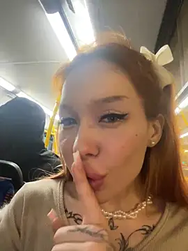 Snapshot of babydolll chatting on March 5, 2025, 5:18 pm babydolll online show from March 5, 2025, 5:18 pm