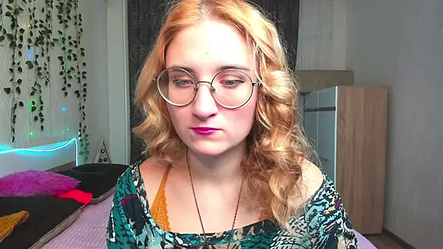 Snapshot of Miss_Elsa_ chatting on December 20, 2024, 3:36 am Miss Elsa online show from December 20, 2024, 3:36 am