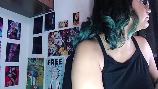 Snapshot of gigiqueen_18 chatting on June 5, 2026, 8:25 pm gigiqueen 18 online show from June 5, 2026, 8:25 pm