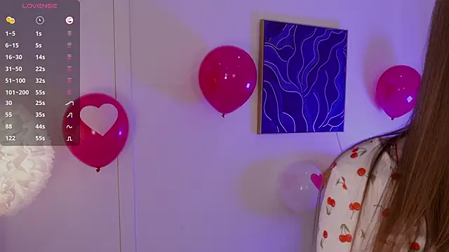 Snapshot of Lilly_Colins chatting on February 14, 2025, 3:15 pm Lilly Colins online show from February 14, 2025, 3:15 pm