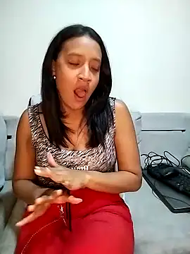 Snapshot of cami_victoria chatting on February 10, 2025, 3:03 am cami victoria online show from February 10, 2025, 3:03 am