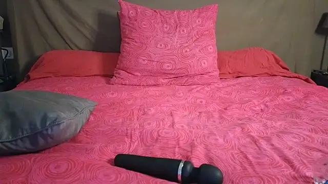 Snapshot of Estrellas_30 chatting on September 27, 2025, 10:09 am Estrellas 30 online show from September 27, 2025, 10:09 am