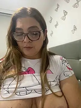 Snapshot of AntonellaAlondra4 chatting on December 28, 2024, 8:16 am AntonellaAlondra4 online show from December 28, 2024, 8:16 am