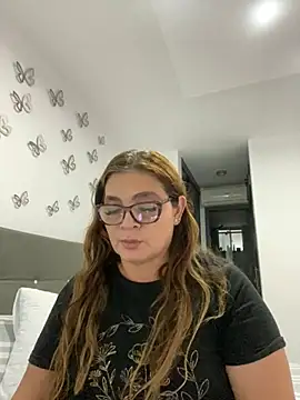 Snapshot of AntonellaAlondra4 chatting on January 26, 2025, 10:13 pm AntonellaAlondra4 online show from January 26, 2025, 10:13 pm