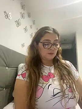 Snapshot of AntonellaAlondra4 chatting on March 8, 2025, 4:56 am AntonellaAlondra4 online show from March 8, 2025, 4:56 am