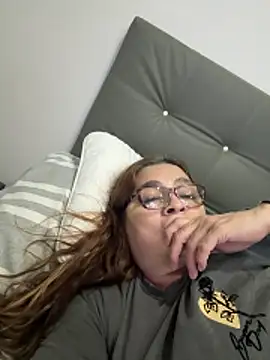 AntonellaAlondra4 online show from February 13, 2026, 2:40 am