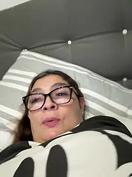 Snapshot of AntonellaAlondra4 chatting on June 11, 2026, 3:04 am AntonellaAlondra4 online show from June 11, 2026, 3:04 am