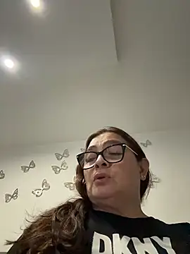 Snapshot of AntonellaAlondra4 chatting on July 16, 2026, 11:00 pm AntonellaAlondra4 online show from July 16, 2026, 11:00 pm