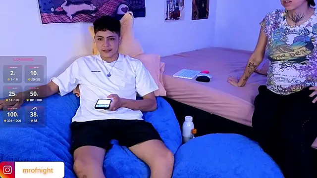 kitty of nighttt online show from January 30, 2025, 2:49 am