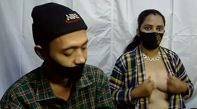 Snapshot of Pramila_Manish chatting on December 12, 2024, 5:48 pm Pramila Manish online show from December 12, 2024, 5:48 pm