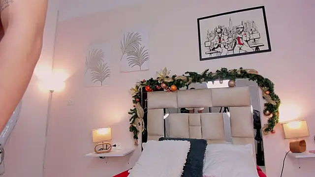 Snapshot of saraandstiven chatting on December 24, 2024, 5:16 am saraandstiven online show from December 24, 2024, 5:16 am