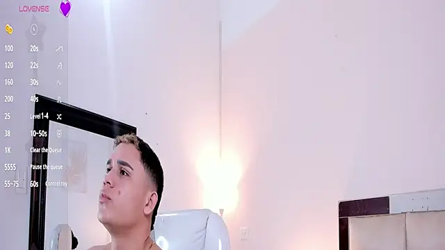 Snapshot of saraandstiven chatting on March 11, 2025, 3:16 am saraandstiven online show from March 11, 2025, 3:16 am