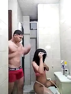 Snapshot of saraandstiven chatting on March 13, 2025, 9:37 pm saraandstiven online show from March 13, 2025, 9:37 pm