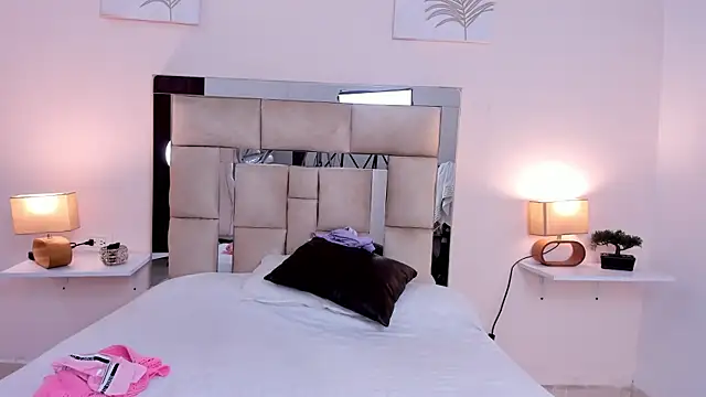 Snapshot of saraandstiven chatting on March 21, 2025, 3:12 am saraandstiven online show from March 21, 2025, 3:12 am