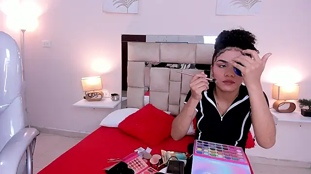 Snapshot of saraandstiven chatting on March 23, 2025, 4:05 am saraandstiven online show from March 23, 2025, 4:05 am