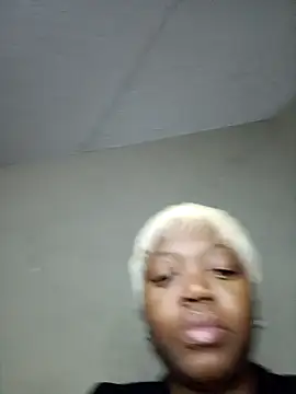 slimcate91 online show from October 1, 2025, 10:49 pm