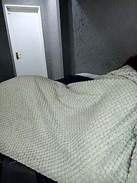 slimcate91 online show from November 29, 2025, 9:40 pm