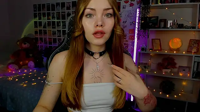 Snapshot of AkiraKatsu chatting on September 21, 2025, 11:56 am AkiraKatsu online show from September 21, 2025, 11:56 am