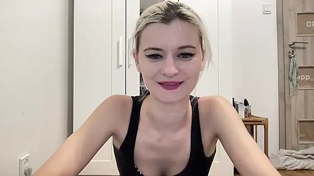 Onika Love online show from February 11, 2026, 3:06 pm