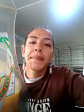 Alisson 420 online show from September 19, 2025, 1:23 pm