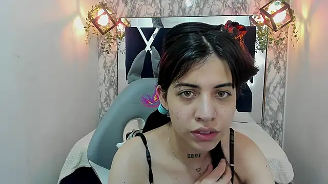 Violet m online show from December 7, 2024, 7:10 pm