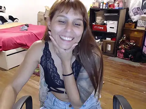 Snapshot of bunnylolaa4 chatting on February 10, 2025, 1:03 am bunnylolaa4 online show from February 10, 2025, 1:03 am