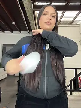 Snapshot of NathRossi chatting on February 27, 2025, 9:36 pm NathRossi online show from February 27, 2025, 9:36 pm