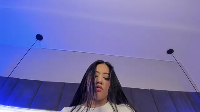 Snapshot of nicolle_pierce chatting on January 25, 2025, 12:16 pm nicolle pierce online show from January 25, 2025, 12:16 pm