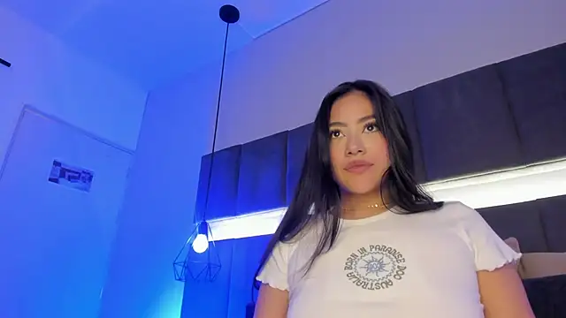 Snapshot of nicolle_pierce chatting on January 25, 2025, 6:24 pm nicolle pierce online show from January 25, 2025, 6:24 pm