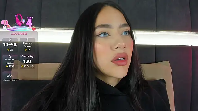 Snapshot of nicolle_pierce chatting on September 15, 2025, 1:55 pm nicolle pierce online show from September 15, 2025, 1:55 pm