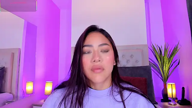 nicolle pierce online show from May 14, 2026, 11:28 am