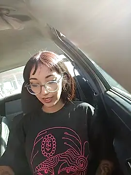 Snapshot of HighLilith chatting on December 18, 2024, 4:49 pm HighLilith online show from December 18, 2024, 4:49 pm