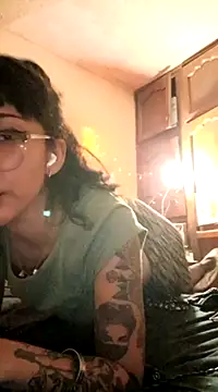 Snapshot of HighLilith chatting on December 20, 2024, 6:08 am HighLilith online show from December 20, 2024, 6:08 am