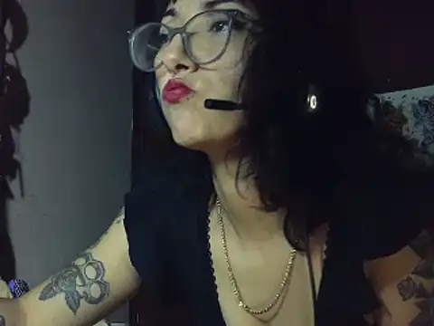 Snapshot of HighLilith chatting on February 1, 2025, 10:48 am HighLilith online show from February 1, 2025, 10:48 am