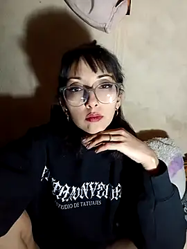 Snapshot of HighLilith chatting on March 5, 2025, 10:11 am HighLilith online show from March 5, 2025, 10:11 am