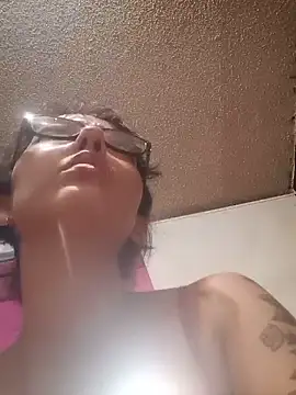 Snapshot of HighLilith chatting on September 15, 2025, 11:32 am HighLilith online show from September 15, 2025, 11:32 am