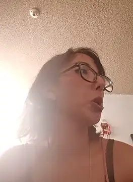 Snapshot of HighLilith chatting on September 24, 2025, 4:32 pm HighLilith online show from September 24, 2025, 4:32 pm